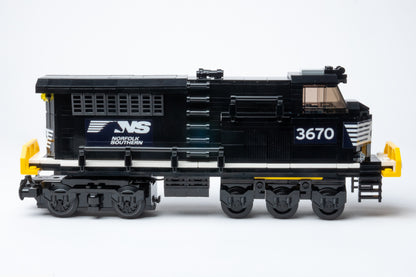 Norfolk Southern Freight Locomotive (GE ET44AC) Instructions